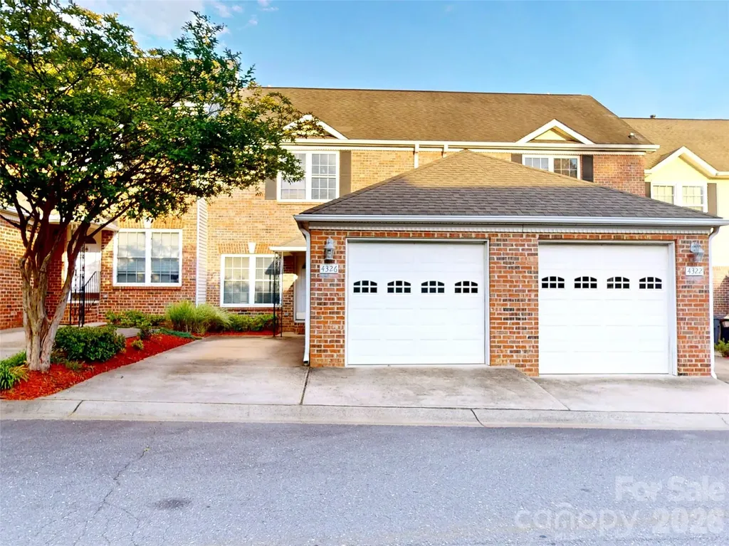 4326 Laurel Hill Lane Charlotte NC 28217
