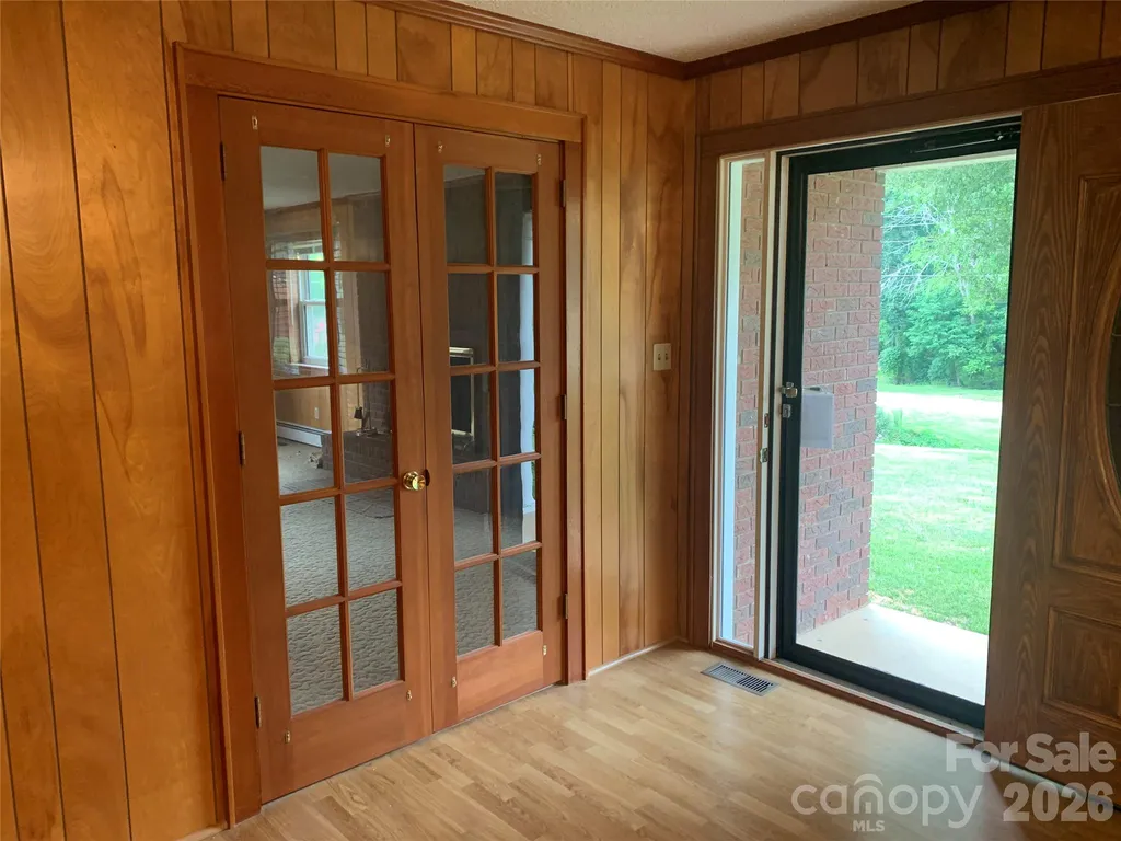 6285 Nc 16 Highway N Taylorsville NC 28681