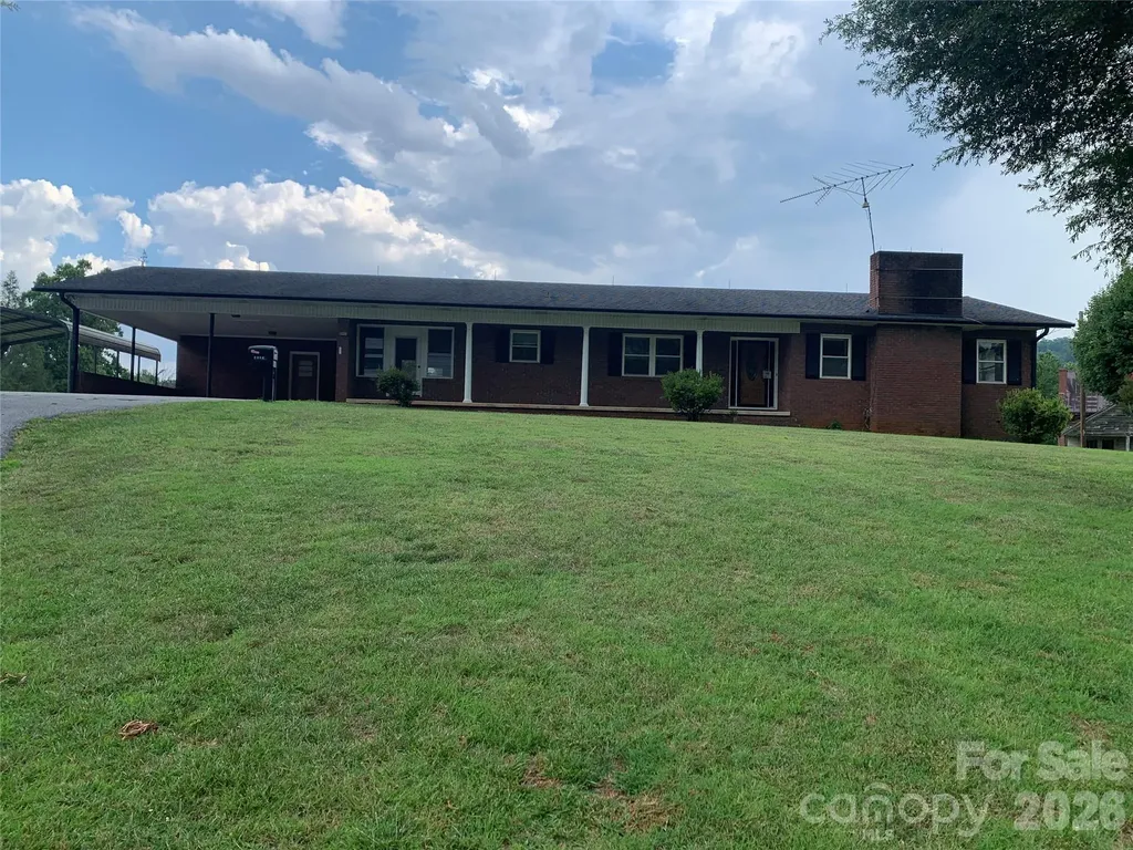 6285 Nc 16 Highway N Taylorsville NC 28681