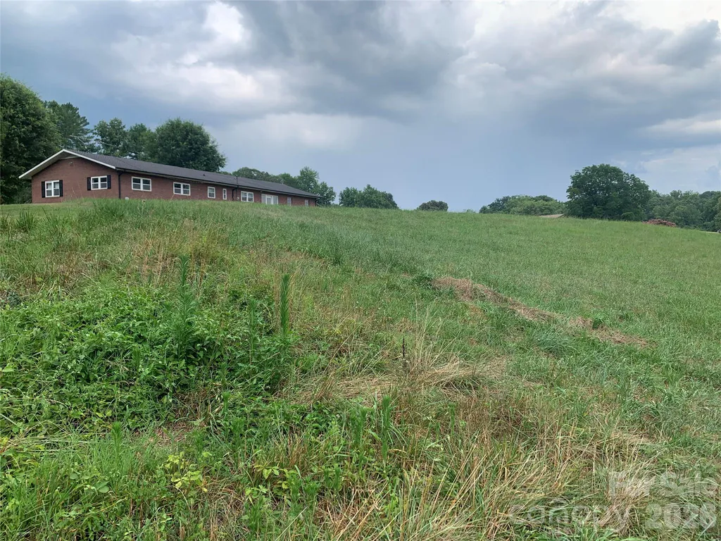 6285 Nc 16 Highway N Taylorsville NC 28681