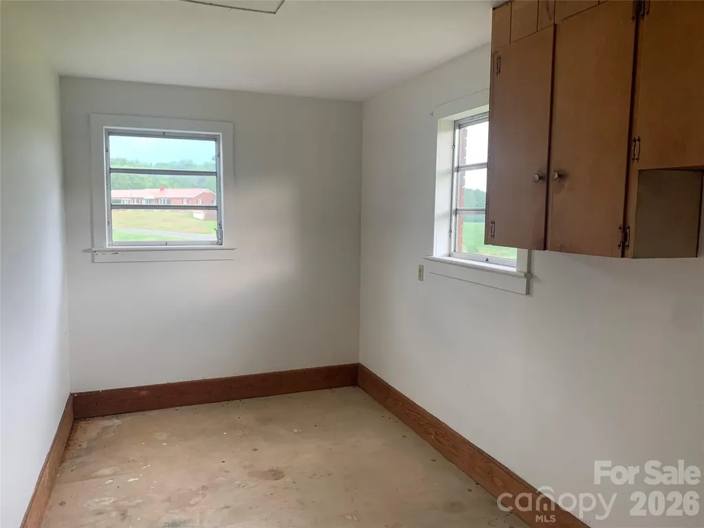 6285 Nc 16 Highway N Taylorsville NC 28681