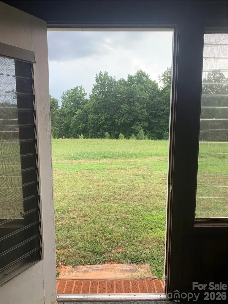 6285 Nc 16 Highway N Taylorsville NC 28681