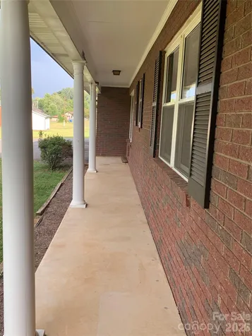 6285 Nc 16 Highway N Taylorsville NC 28681