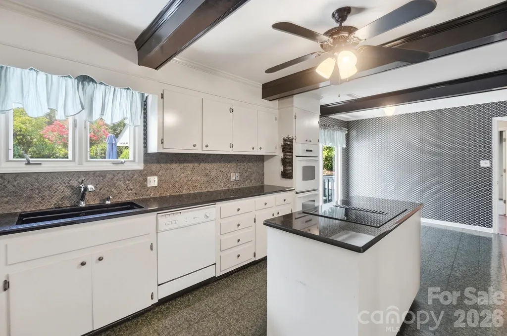 1507 Heatherloch Drive Gastonia NC 28054