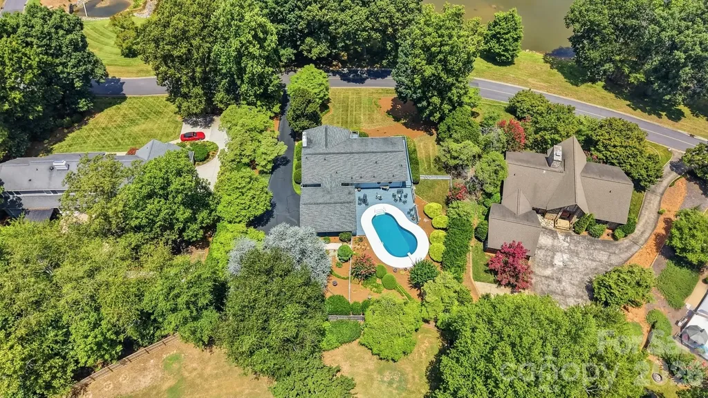 1507 Heatherloch Drive Gastonia NC 28054