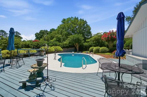 1507 Heatherloch Drive Gastonia NC 28054