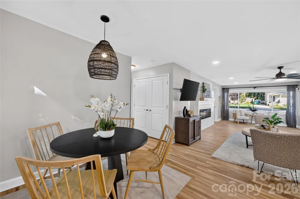 1816 Anderson Street Charlotte NC 28205