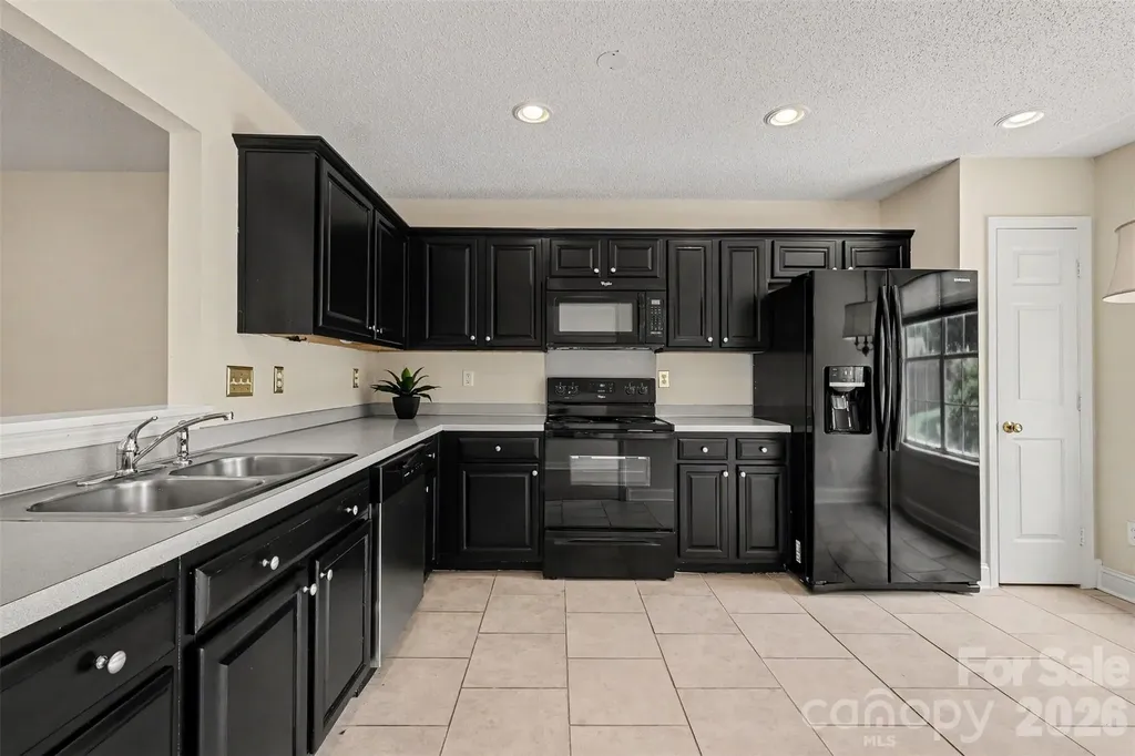 8316 Rhian Brook Lane Charlotte NC 28216