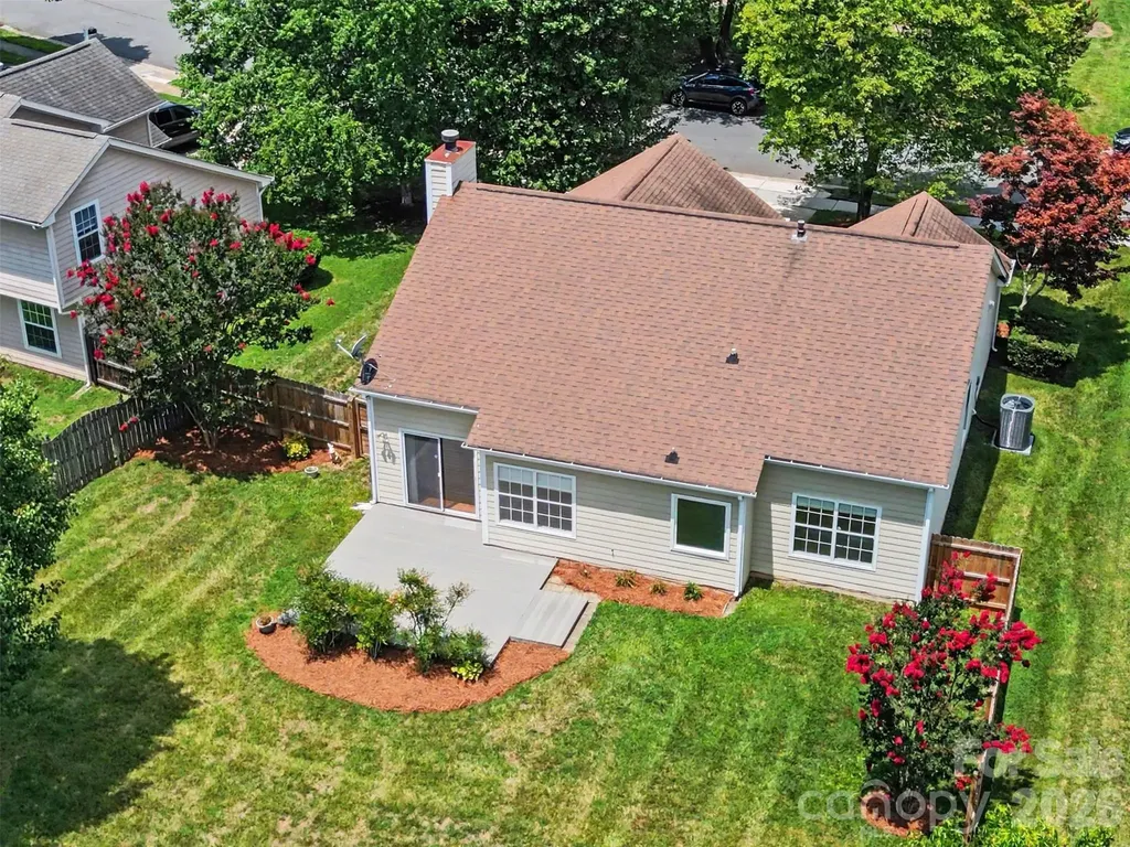 8316 Rhian Brook Lane Charlotte NC 28216