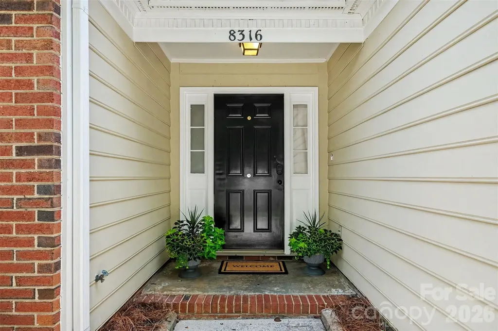 8316 Rhian Brook Lane Charlotte NC 28216