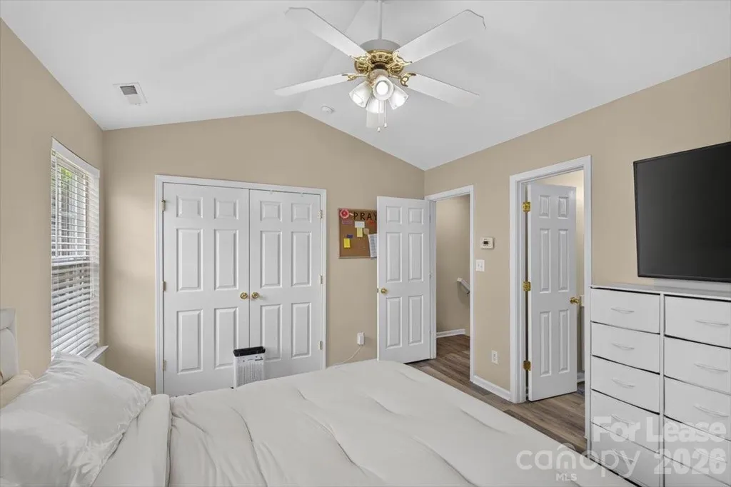 5705 Erin Drive Dallas NC 28034