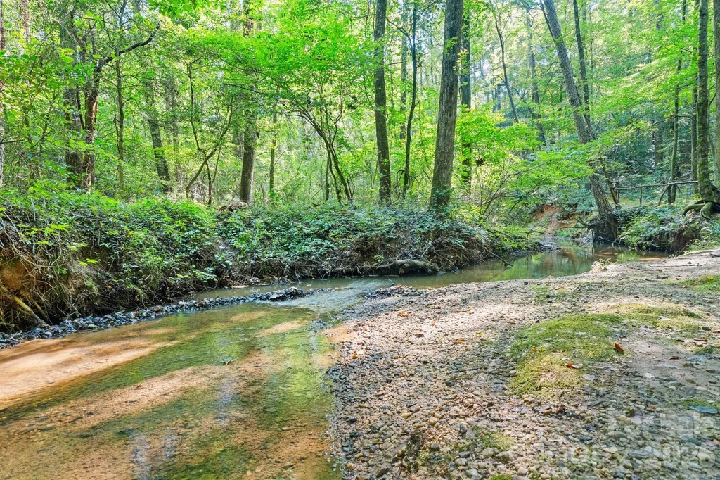 1483 Hopewell Church Road Catawba NC 28609
