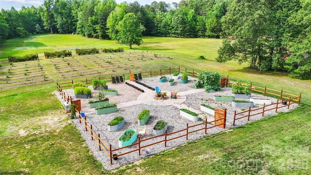 1483 Hopewell Church Road Catawba NC 28609