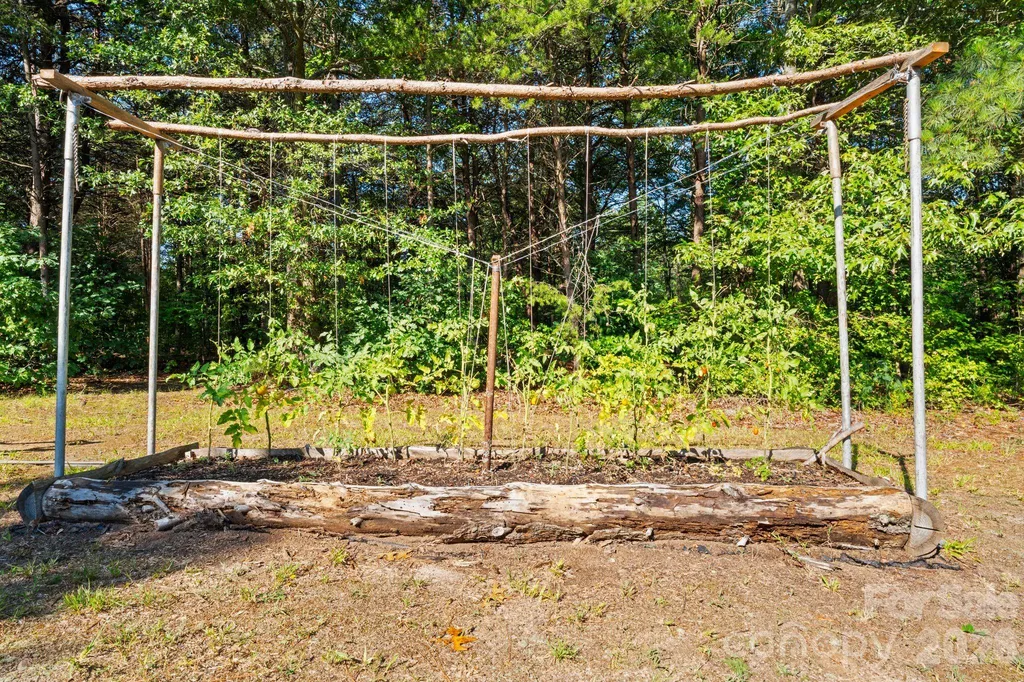 1483 Hopewell Church Road Catawba NC 28609
