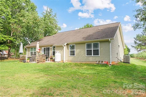 1483 Hopewell Church Road Catawba NC 28609