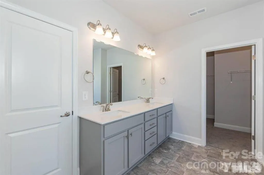 5102 Colchester Court Catawba NC 28609