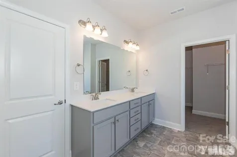 5102 Colchester Court Catawba NC 28609