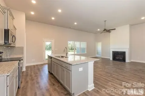 5102 Colchester Court Catawba NC 28609