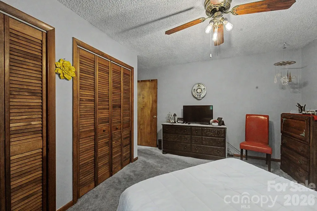 278 Crocus Lane Sylva NC 28779
