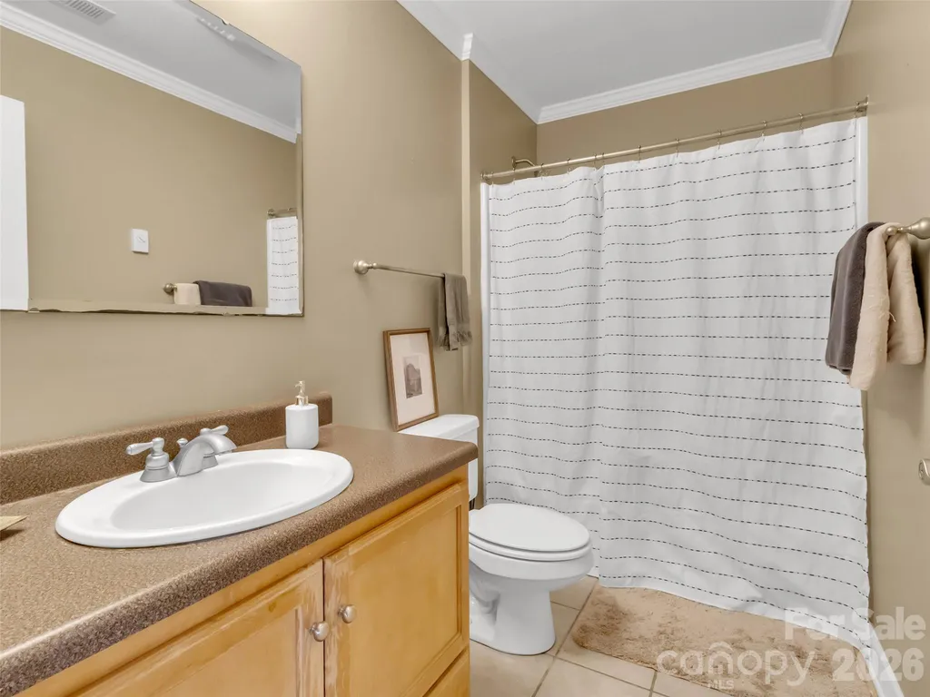 1231 Grandeur Heights Clyde NC 28721