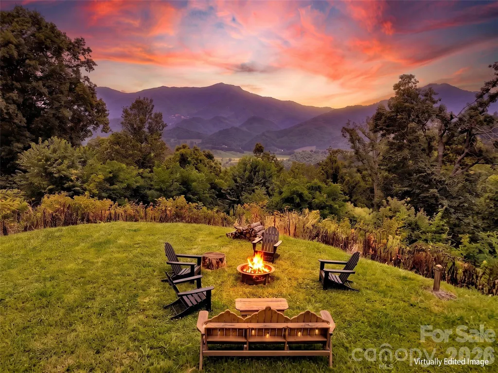 1231 Grandeur Heights Clyde NC 28721