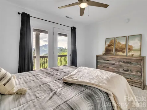 1231 Grandeur Heights Clyde NC 28721