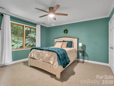 1231 Grandeur Heights Clyde NC 28721