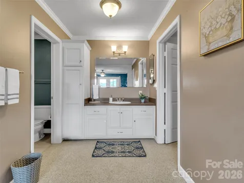 1231 Grandeur Heights Clyde NC 28721