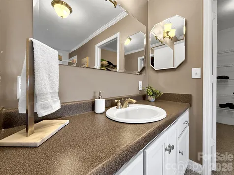 1231 Grandeur Heights Clyde NC 28721
