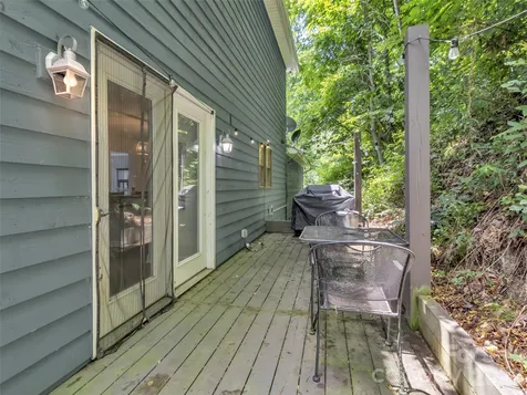 1231 Grandeur Heights Clyde NC 28721