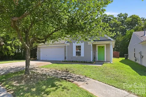 13113 Young Fawn Court Charlotte NC 28278