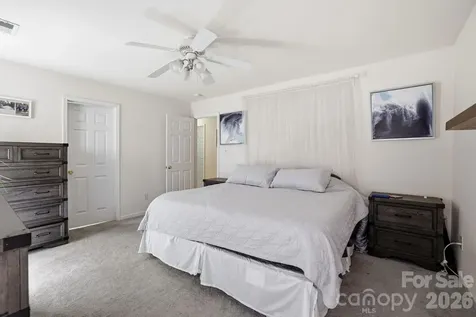13113 Young Fawn Court Charlotte NC 28278