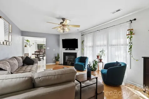 13113 Young Fawn Court Charlotte NC 28278