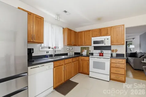 13113 Young Fawn Court Charlotte NC 28278