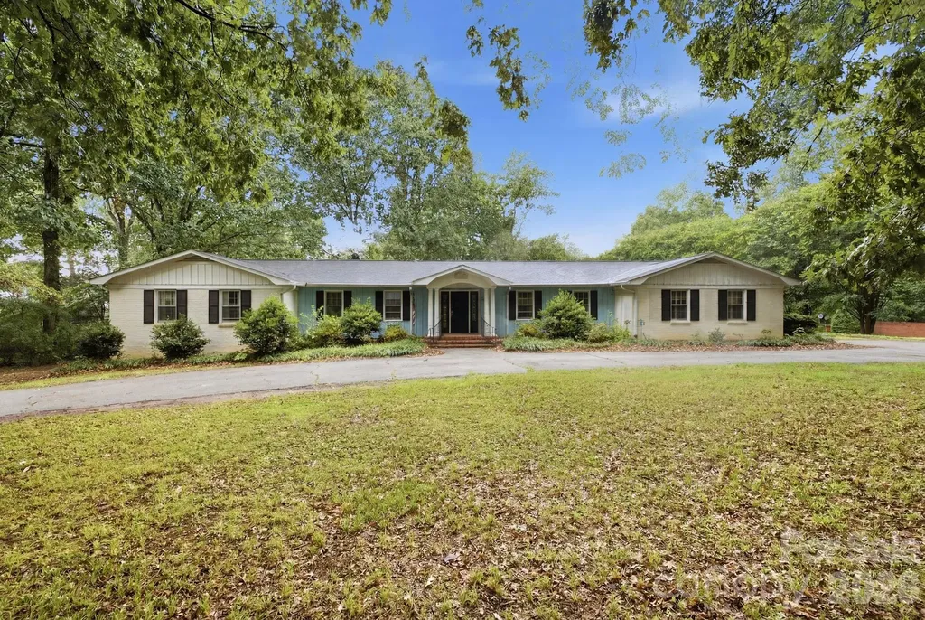 108 Augusta Drive Statesville NC 28625