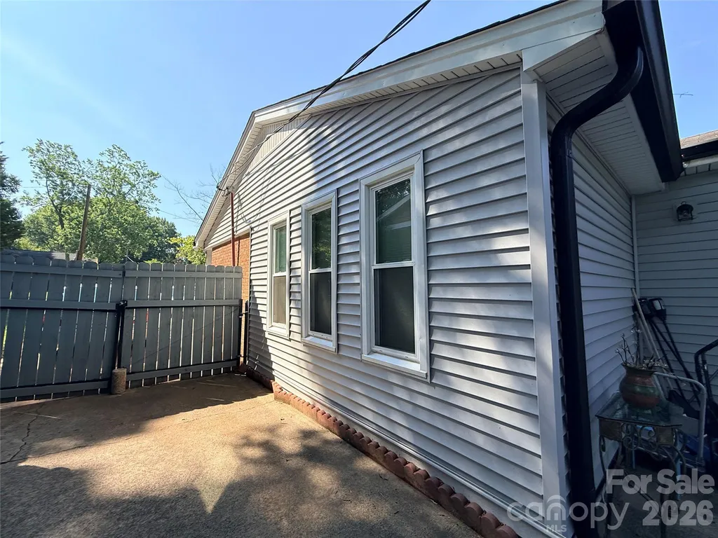 3626 Seaman Drive Charlotte NC 28217