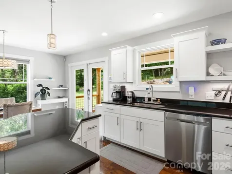 333 Herron Point Lane Weaverville NC 28787