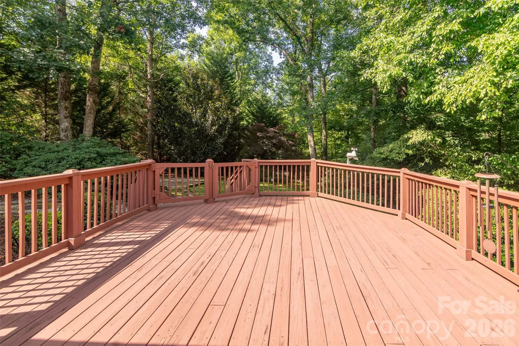 30 Brookside Drive Columbus NC 28722