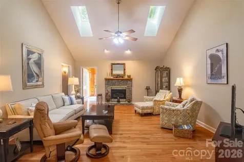 30 Brookside Drive Columbus NC 28722