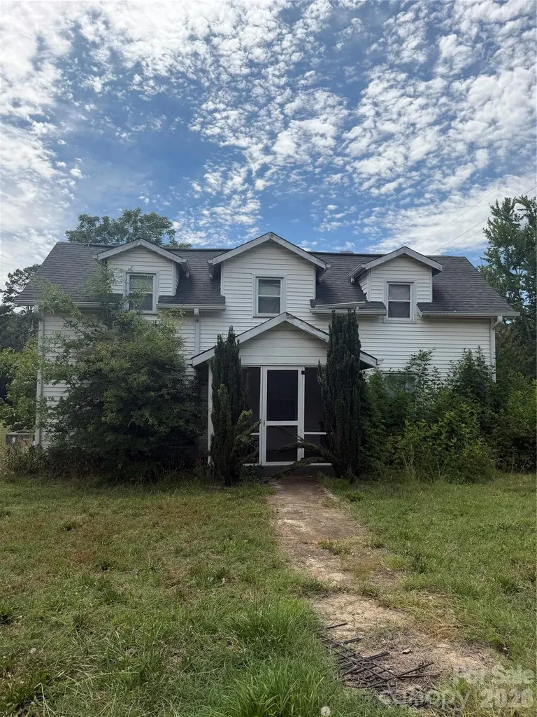 135 Goodman Road Troutman NC 28166