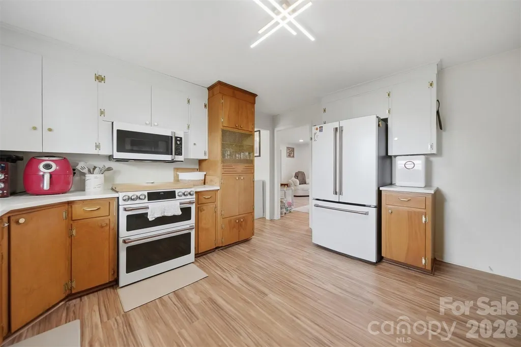 8604 Old Nc 10 Highway Hickory NC 28602
