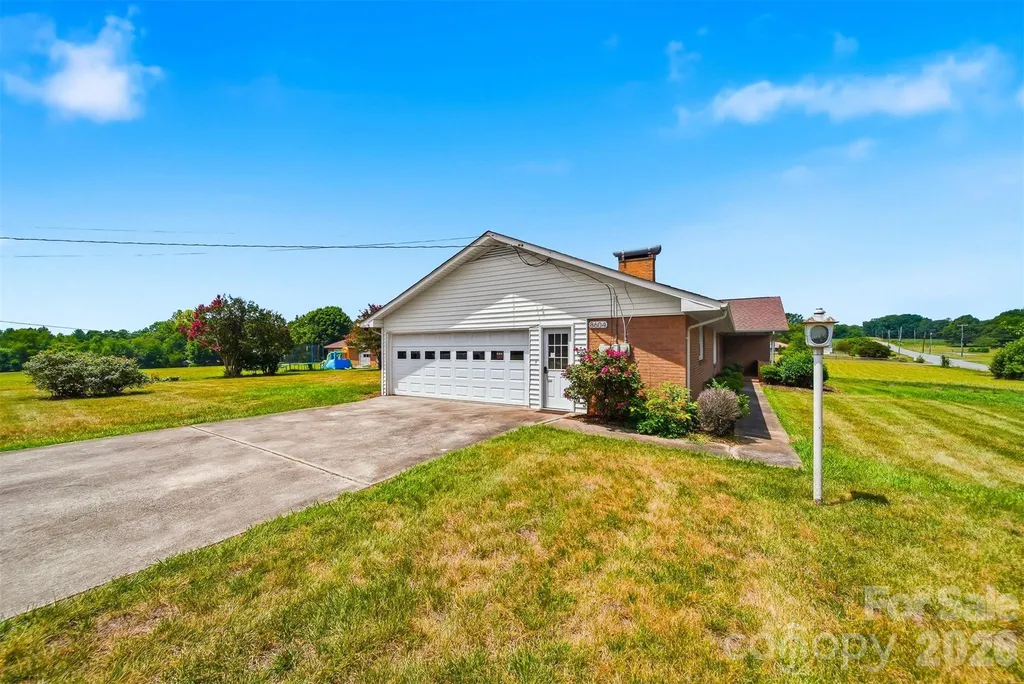 8604 Old Nc 10 Highway Hickory NC 28602