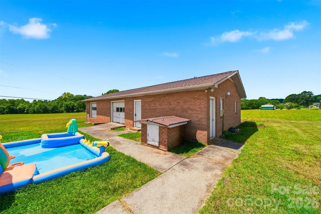 8604 Old Nc 10 Highway Hickory NC 28602