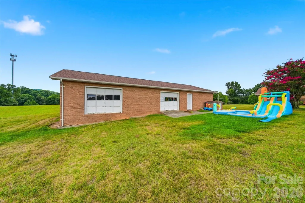 8604 Old Nc 10 Highway Hickory NC 28602
