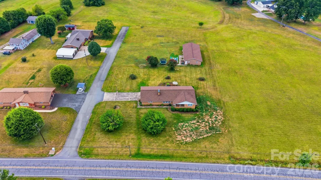 8604 Old Nc 10 Highway Hickory NC 28602