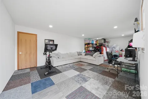 8604 Old Nc 10 Highway Hickory NC 28602