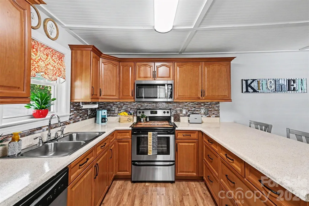 124 Tarrington Drive Statesville NC 28625