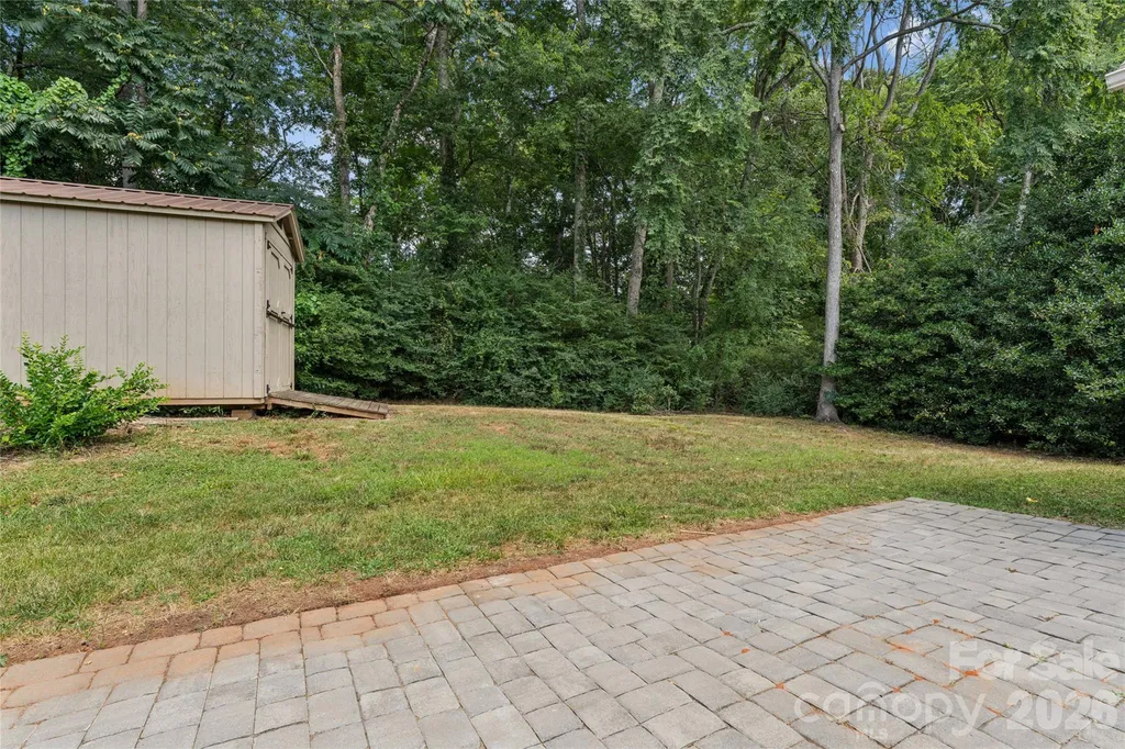 10906 Chamberlain Hall Court Charlotte NC 28277