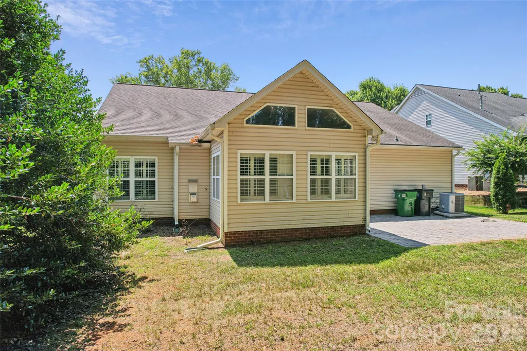 10906 Chamberlain Hall Court Charlotte NC 28277