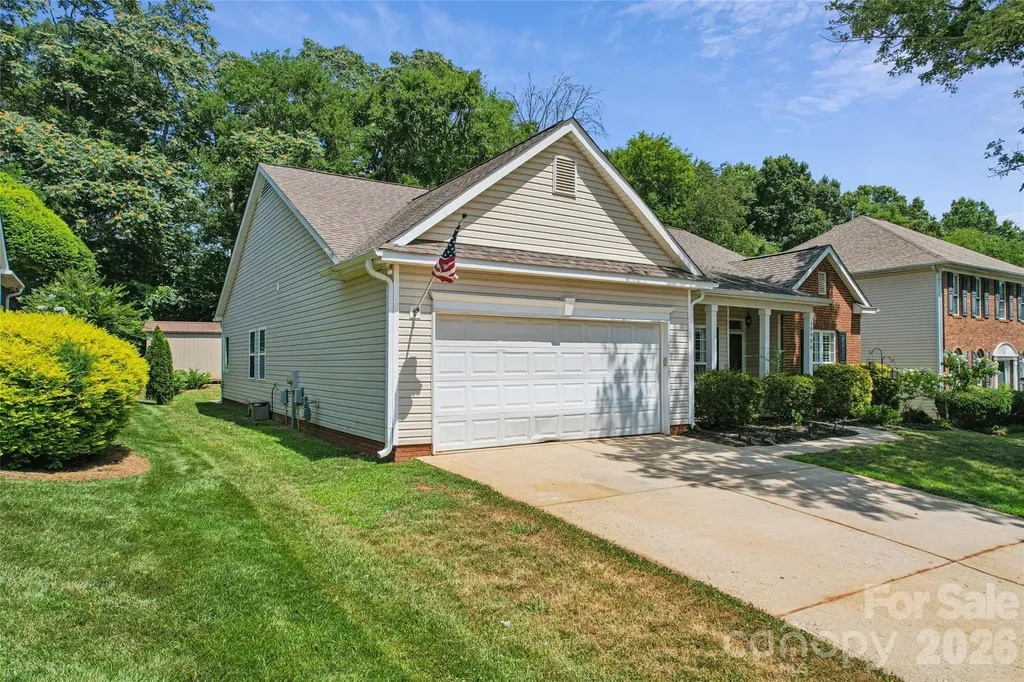 10906 Chamberlain Hall Court Charlotte NC 28277